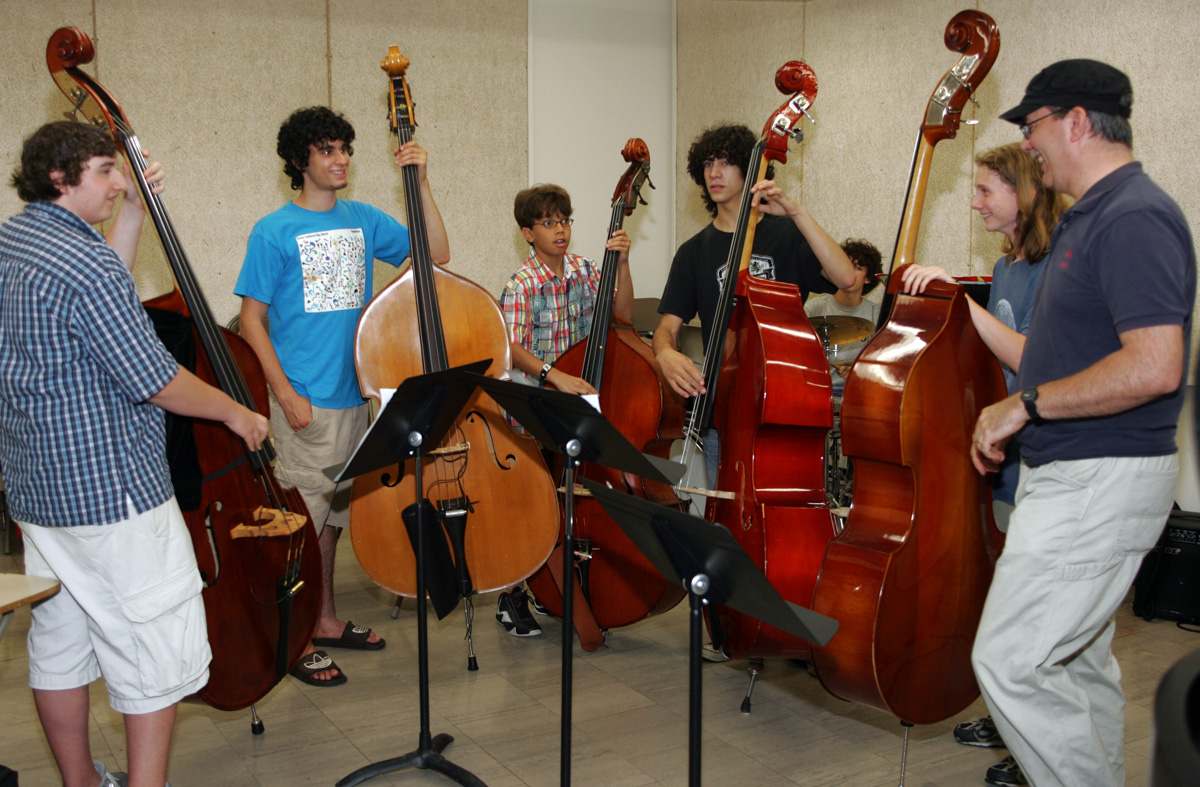 Chip Kackson with his students at Univeristy of Massechusetts Amherst