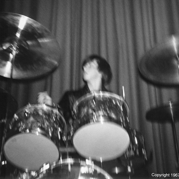 Tim Drumming For The Loved Ones 1967, © Ellen Sandhaus 1967